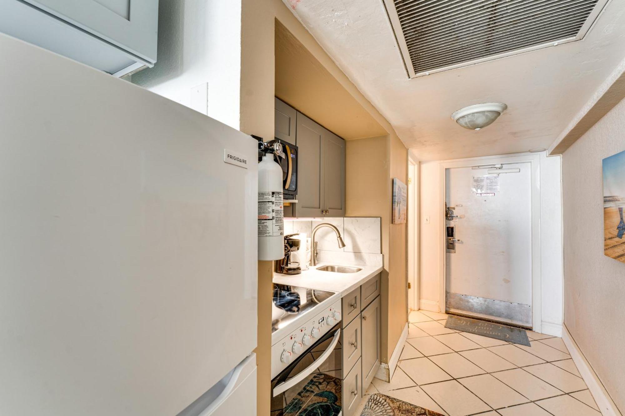 Daytona Beach Resort Studio With Beach Access! Экстерьер фото